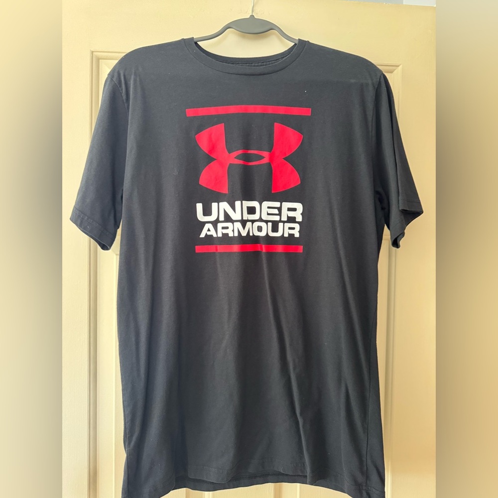 UnderArmour men’s graphic t-shirt